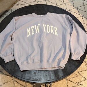 Brandy Melville New York Graphic Sweater - Light Purple